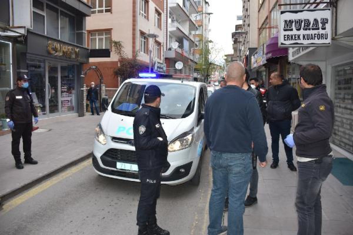 Kırıkkale'de kahvehaneye baskın: 16 gözaltı