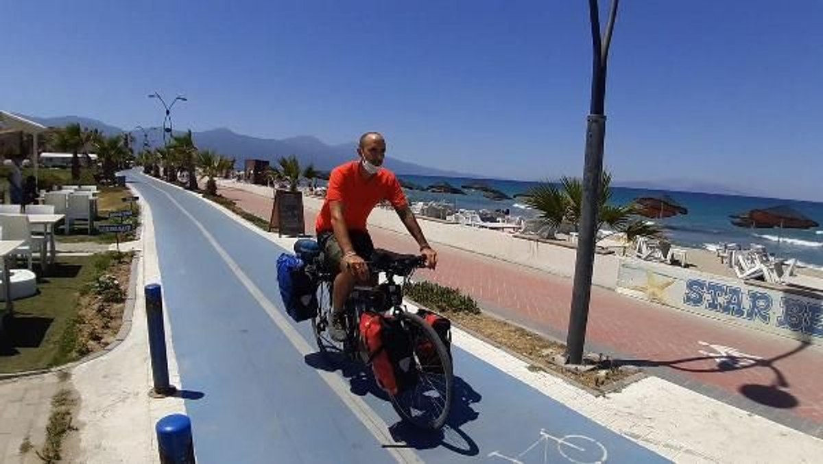 İspanyol gezgin, Kuşadası'na hayran kaldı