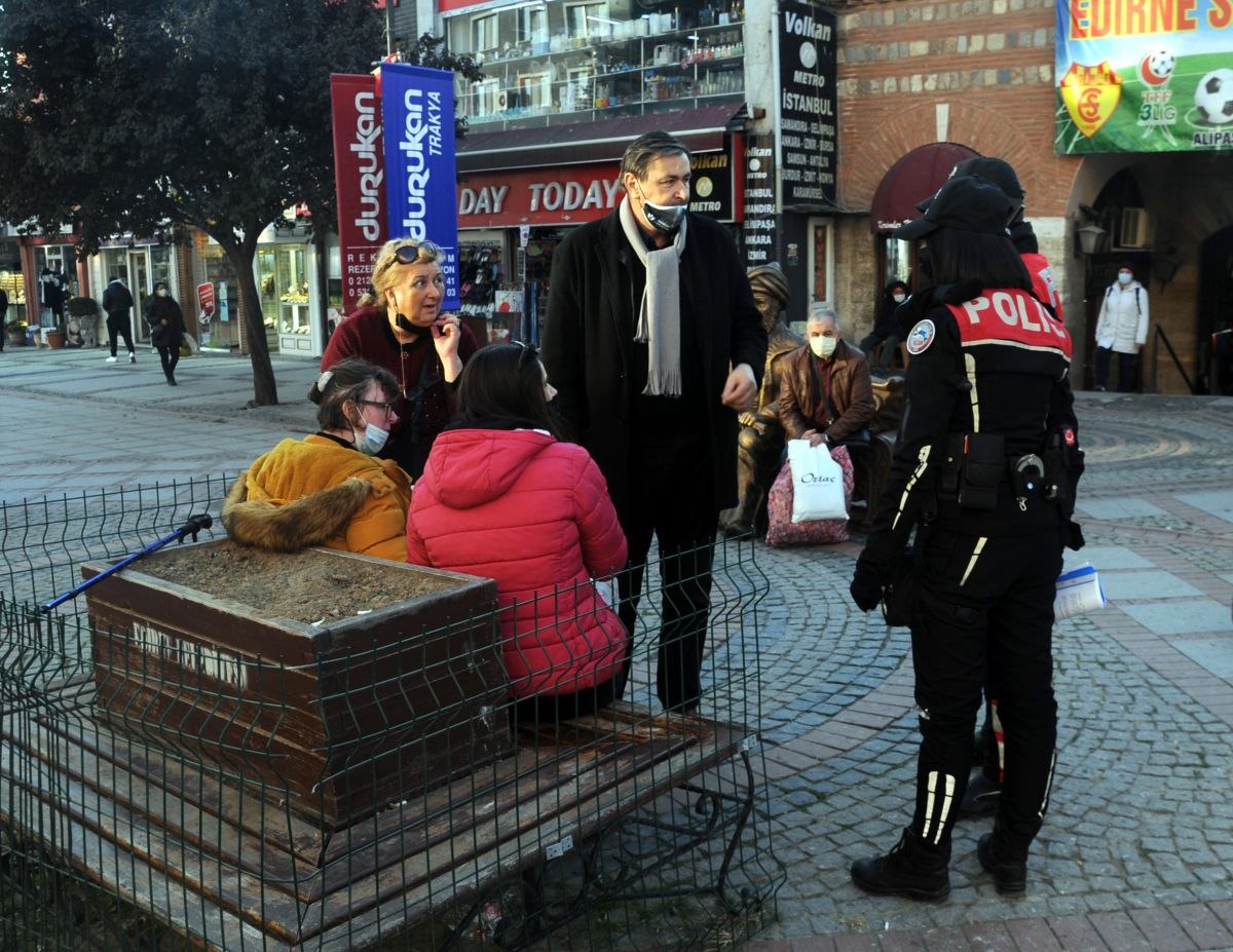 Edirne'de Bulgarca anonslarla koronavirüs uyarısı