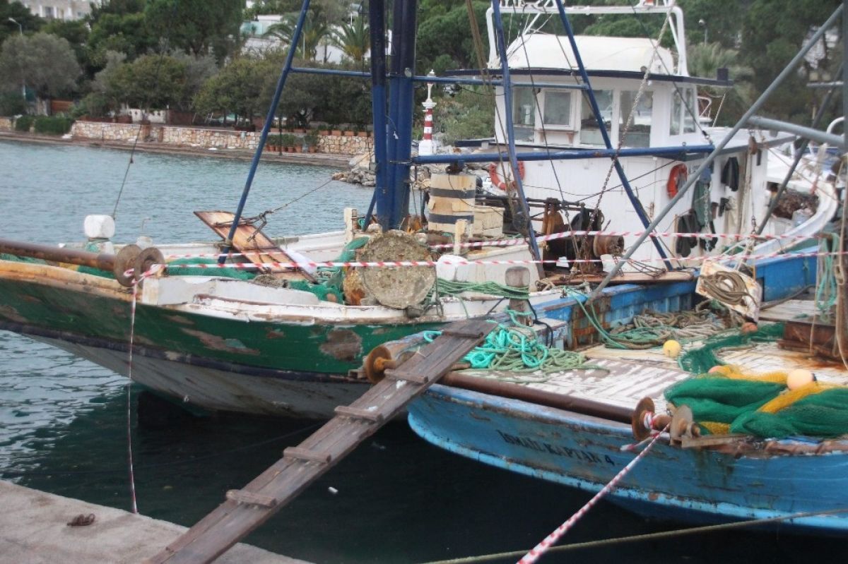 Bodrumlu balıkçıların ağına mayın takıldı