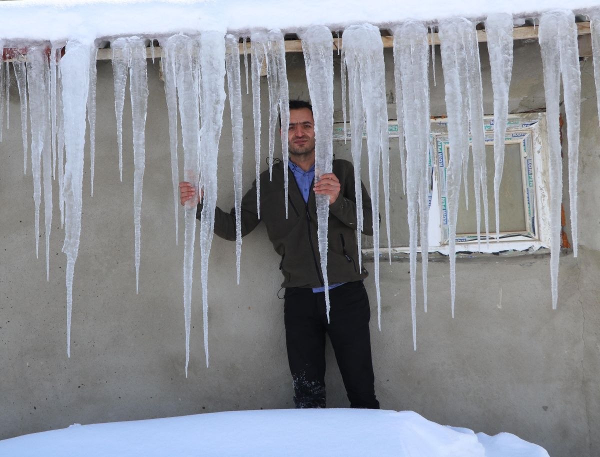 Van'da hava sıcaklığı eksi 39,2 dereceye kadar düştü