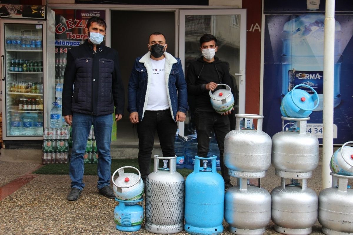 Aydın'da hayırsever 46 ailenin borcunu kapattı