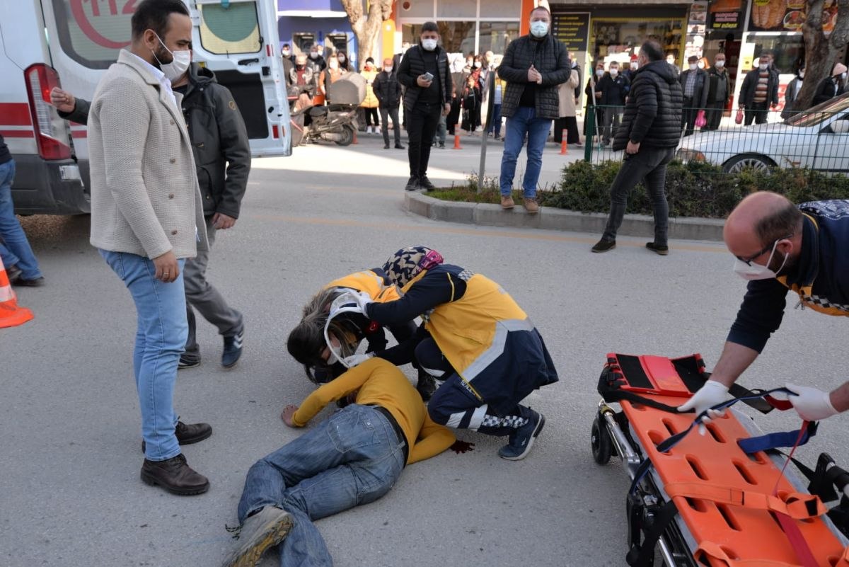 Çorum'da at arabası sürücüsü polisten kaçtı
