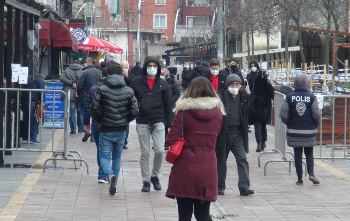 Giresun’daki cadde ve sokaklarda yoğunluk yaşandı