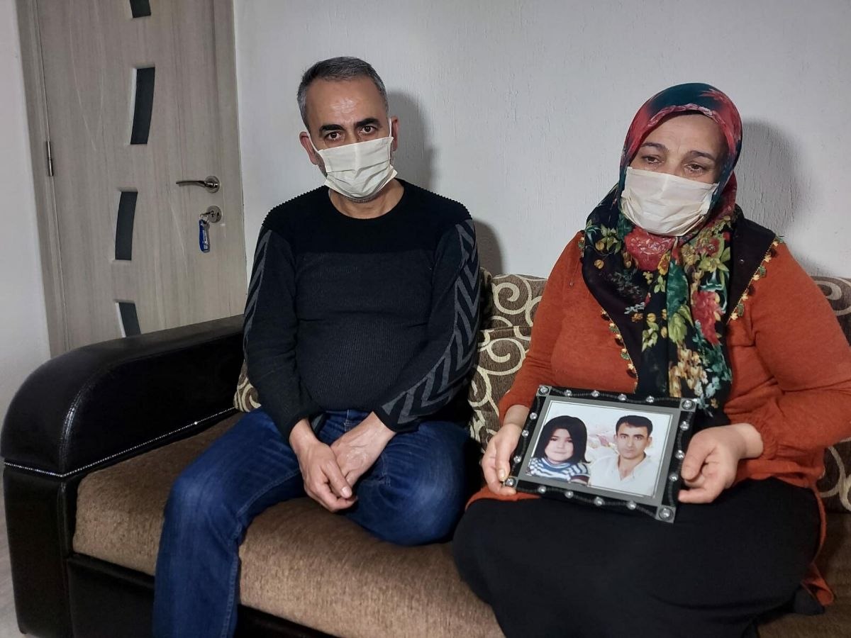 İzmir'de 15 sene önce kaybolan kızlarını arıyorlar