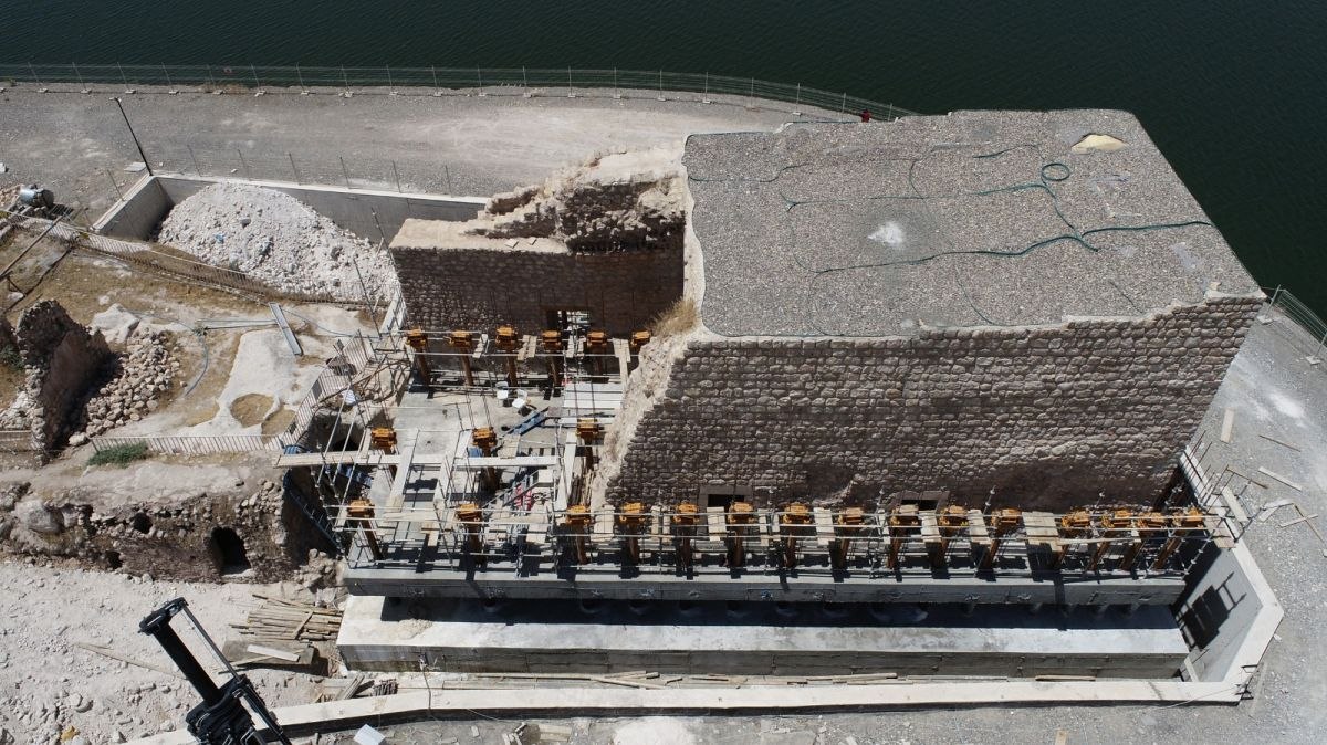 Batman'daki Hasankeyf sembolü Küçük Saray, 6 metre yükseldi