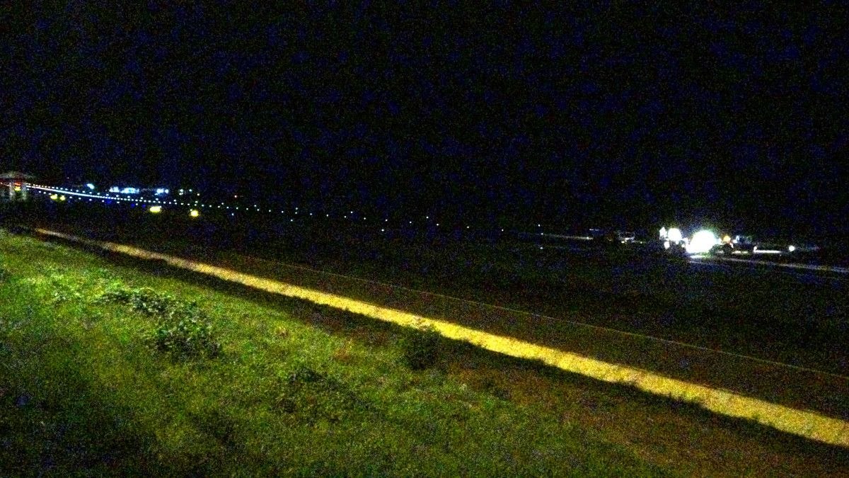 Trabzon Havalimanı'nda pist çatladı, uçuşlar iptal edildi