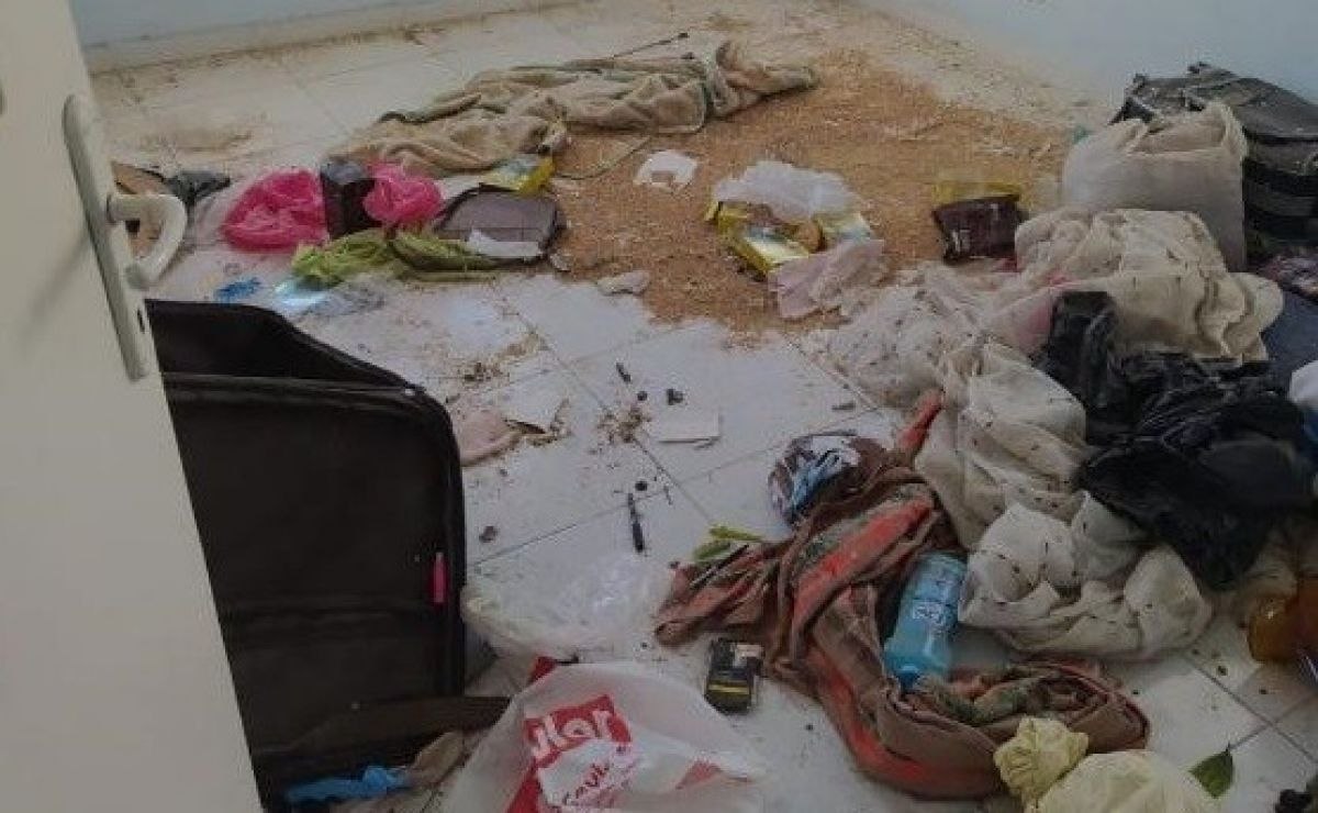 İzmir'de kiraya verdiği evi pislik içinde geri aldı