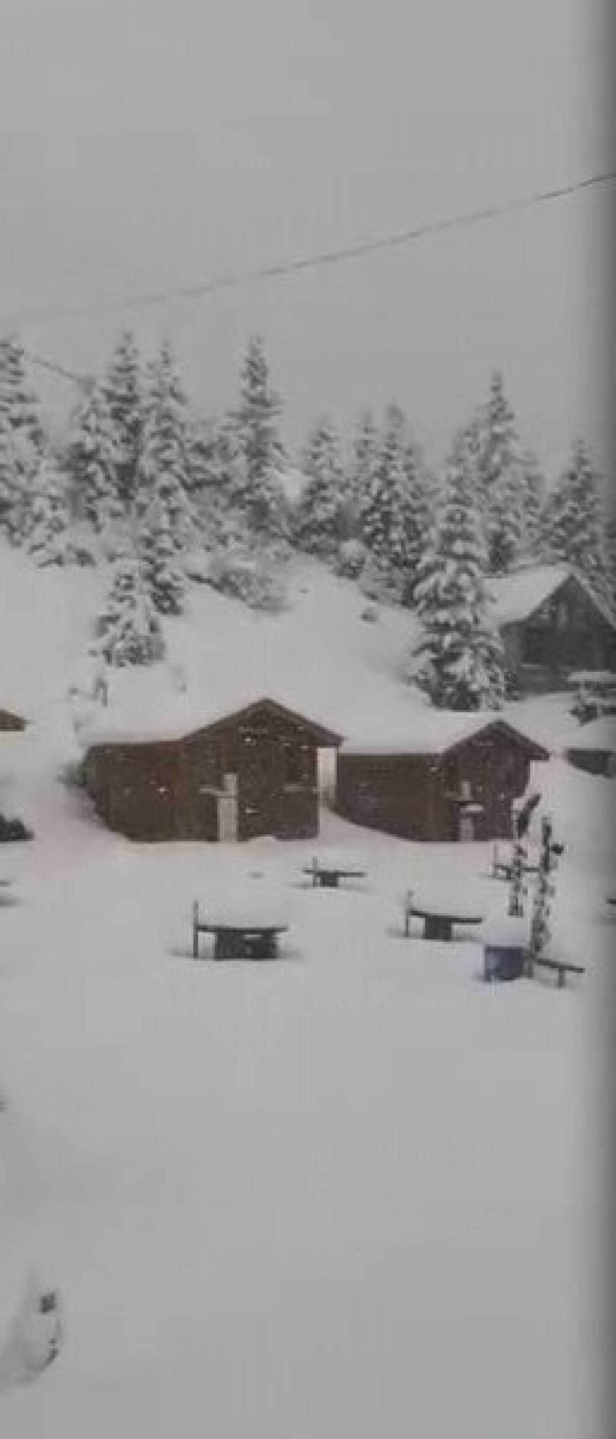 Rize'de kar kalınlığı 30 santimi geçti