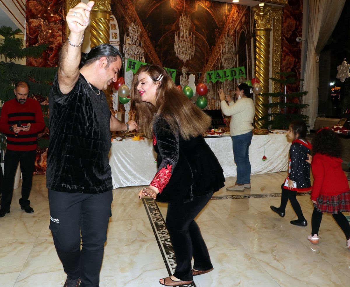 İranlılar, Şeb-i Yelda'yı Van'da kutladı