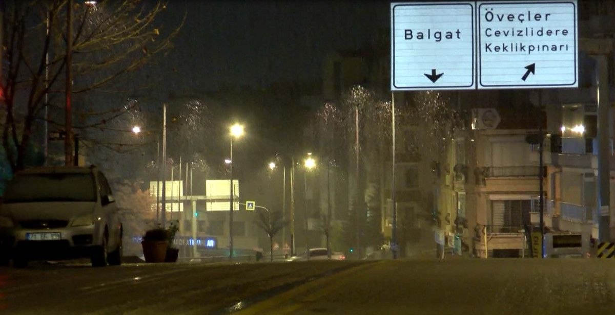 Ankara'da beklenen kar yağışı başladı