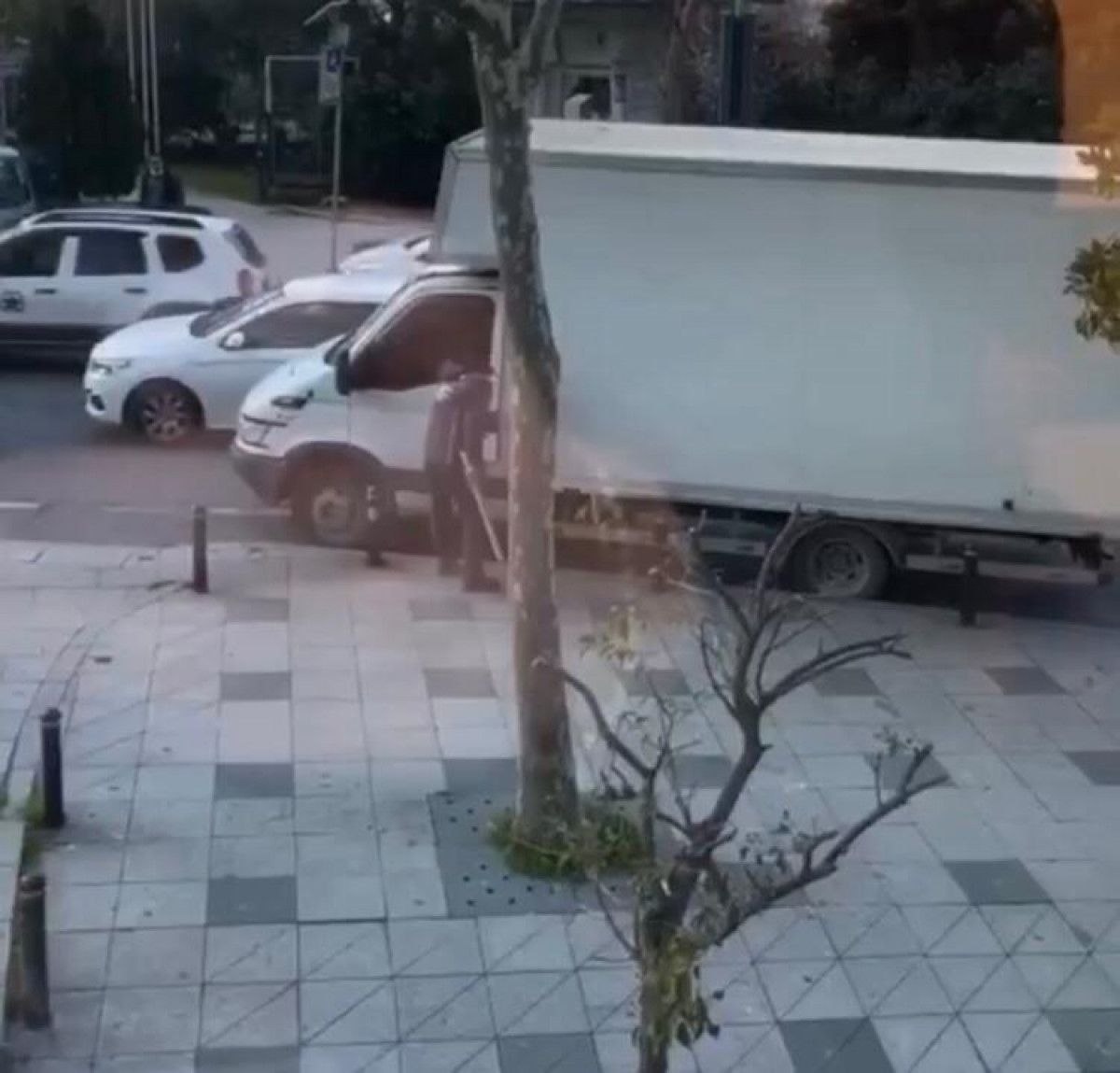 Şişli'de otopark görevlisinden sopalı saldırı