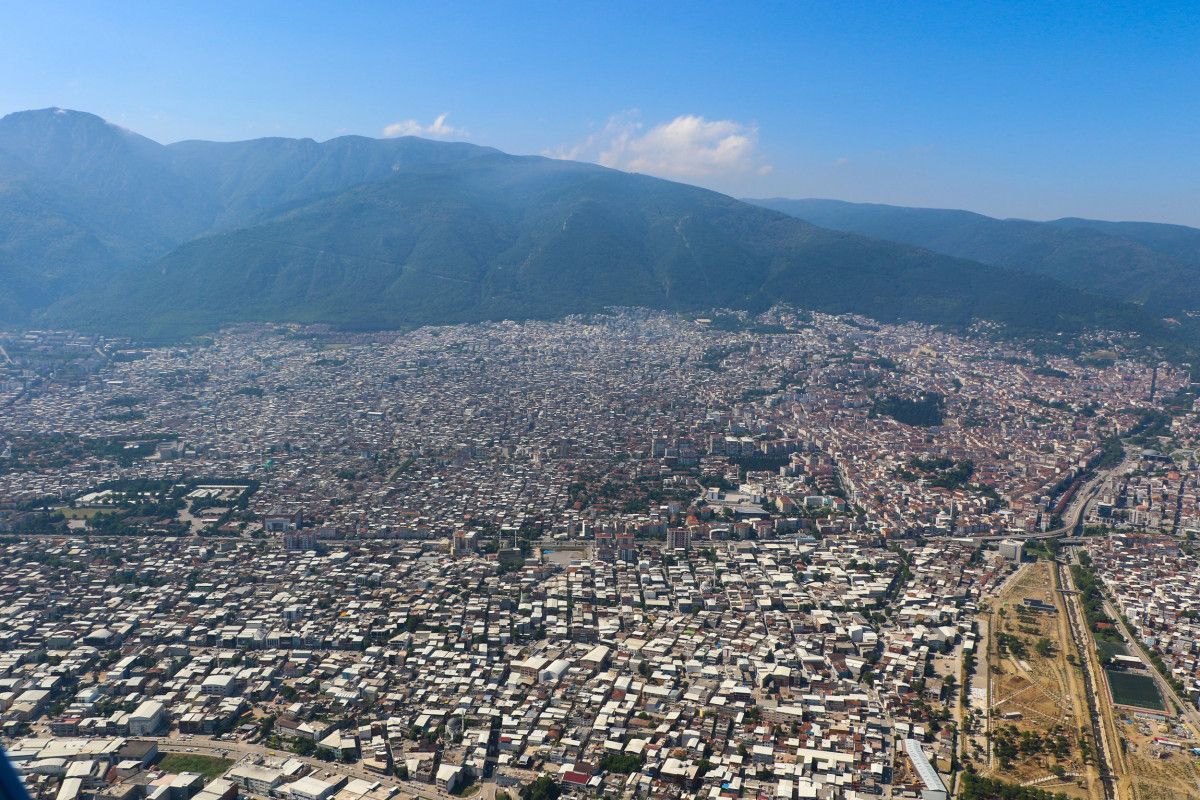 Bursa'da orman yangınlarına karşı helikopterli denetim