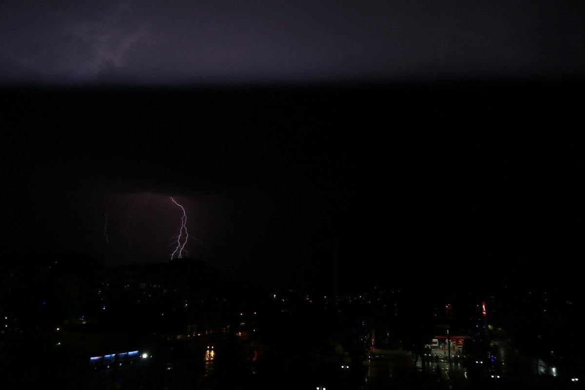 Malatya'da şimşekli gece