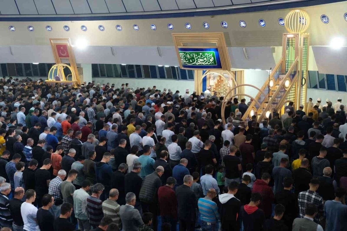 Cuma hutbesinin konusu: Kul ve kamu hakkı