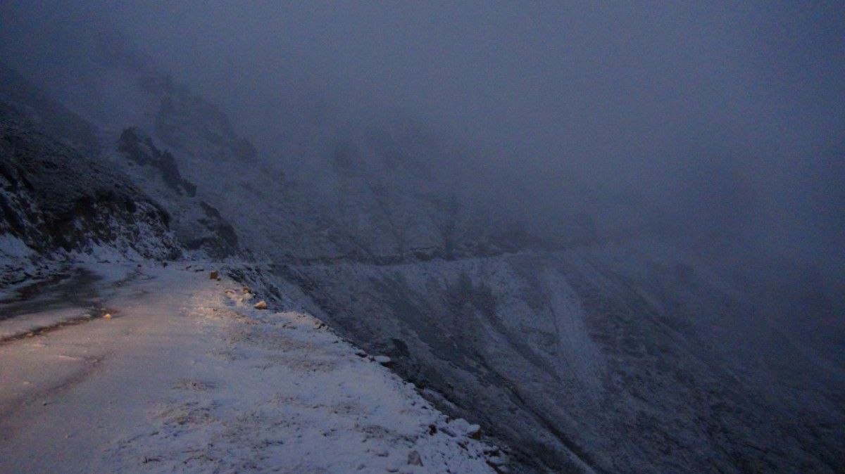 Rize'de yaylalara kış geldi