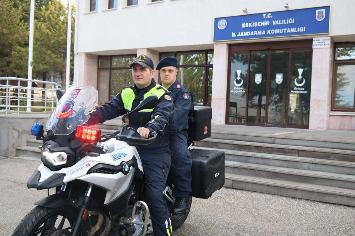 Eskişehir'de down sendromlu Mücahid bir günlüğüne asker oldu