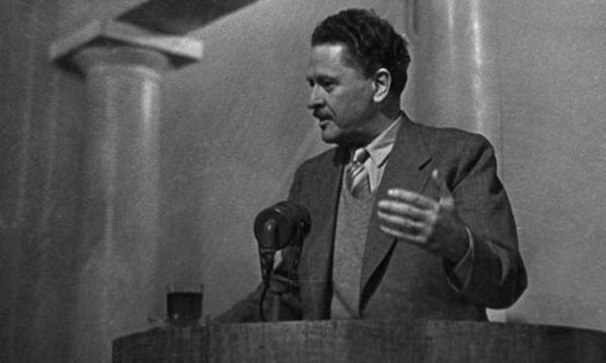 Şair Nazım Hikmet anılacak