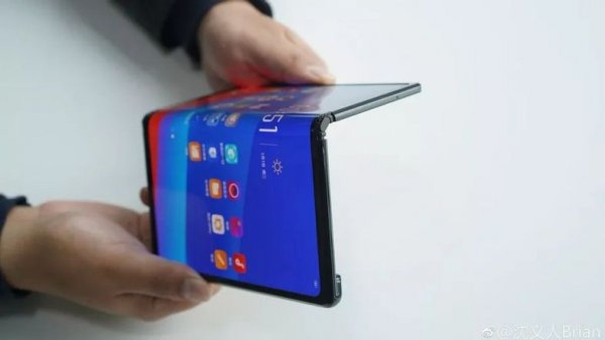 Oppo'nun katlanabilir telefonu görüntülendi