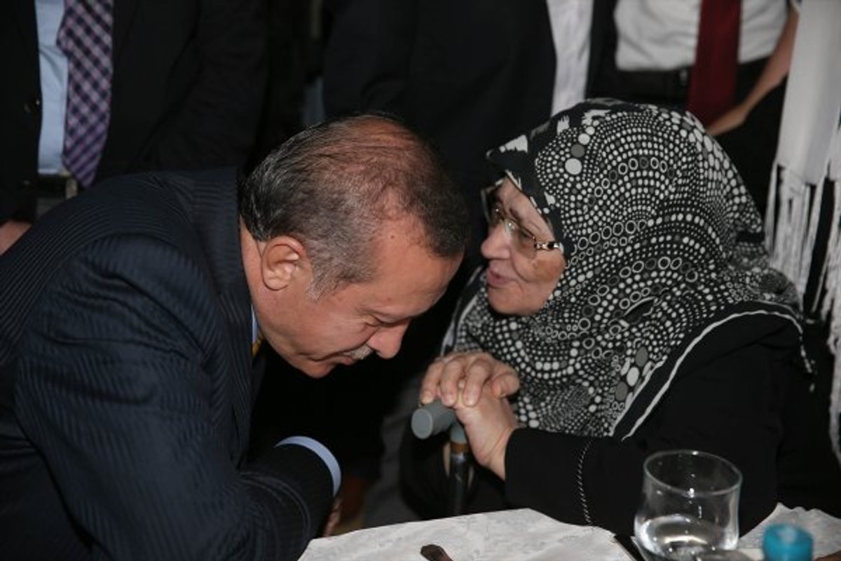 Şule Yüksel Şenler vefat etti