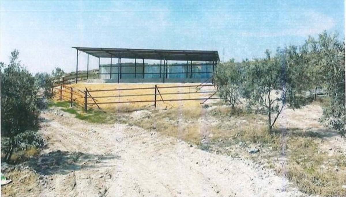 Pamukkale'de kaçak ahşap yapılar kaldırıldı