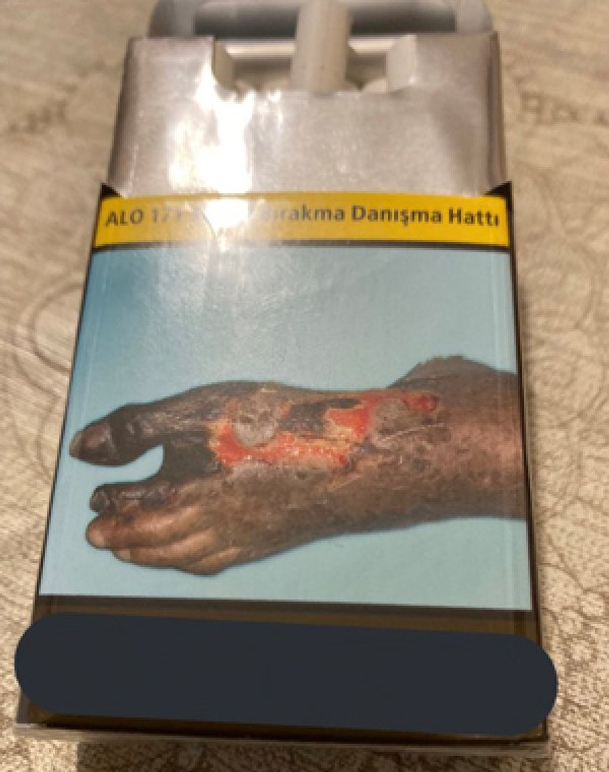 Sigara paketlerinde tek tip modeli
