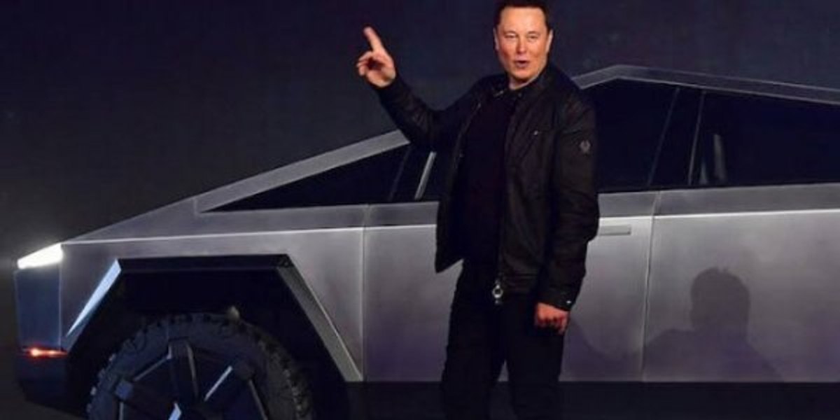 Elon Musk: Tesla'da çalışmak için üniversite bitirmenize gerek yok