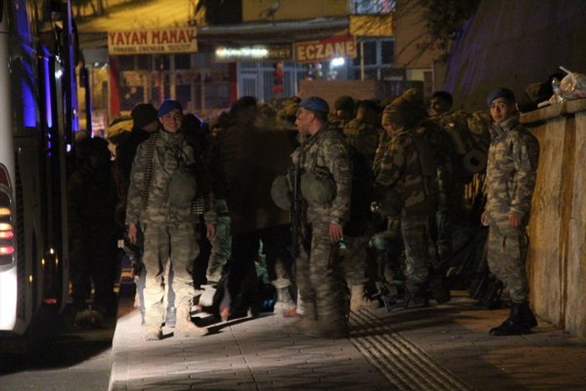 İdlib'deki gözlem noktalarına komando takviyesi yapıldı