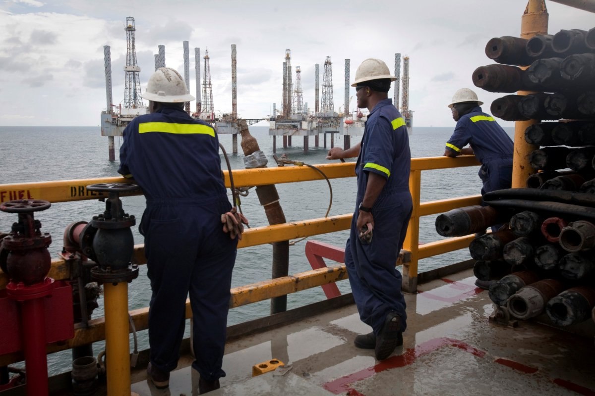 Brent petrolün varil fiyatı 30 doların altına düştü