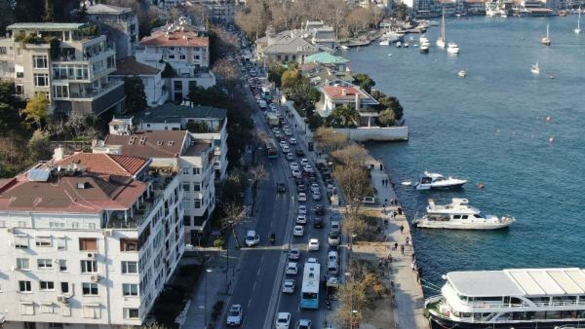 65 yaş üstüne sokağa çıkışlarda sınırlama