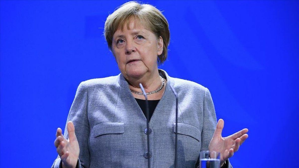 Merkel kendini karantinaya aldı
