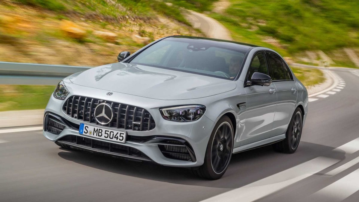 2021 Mercedes AMG E63 Sedan ve Wagon tanıtıldı
