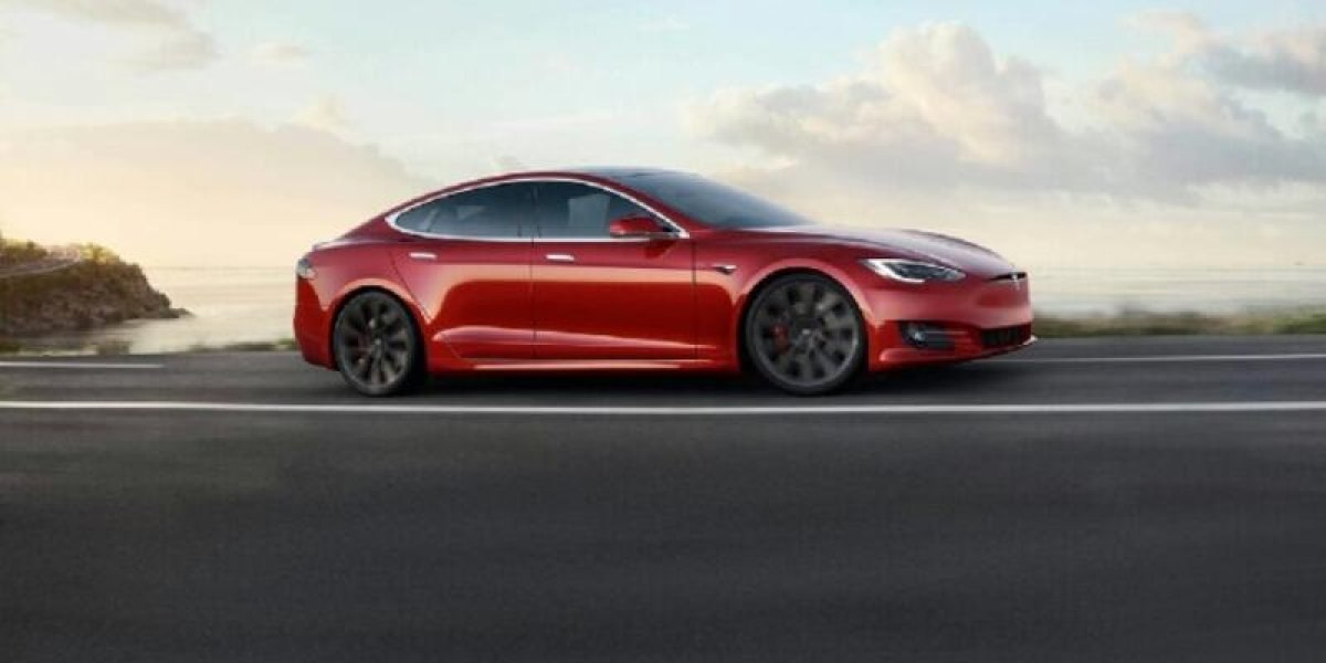 Tesla Model S, 647 km ile menzil rekoru kırdı