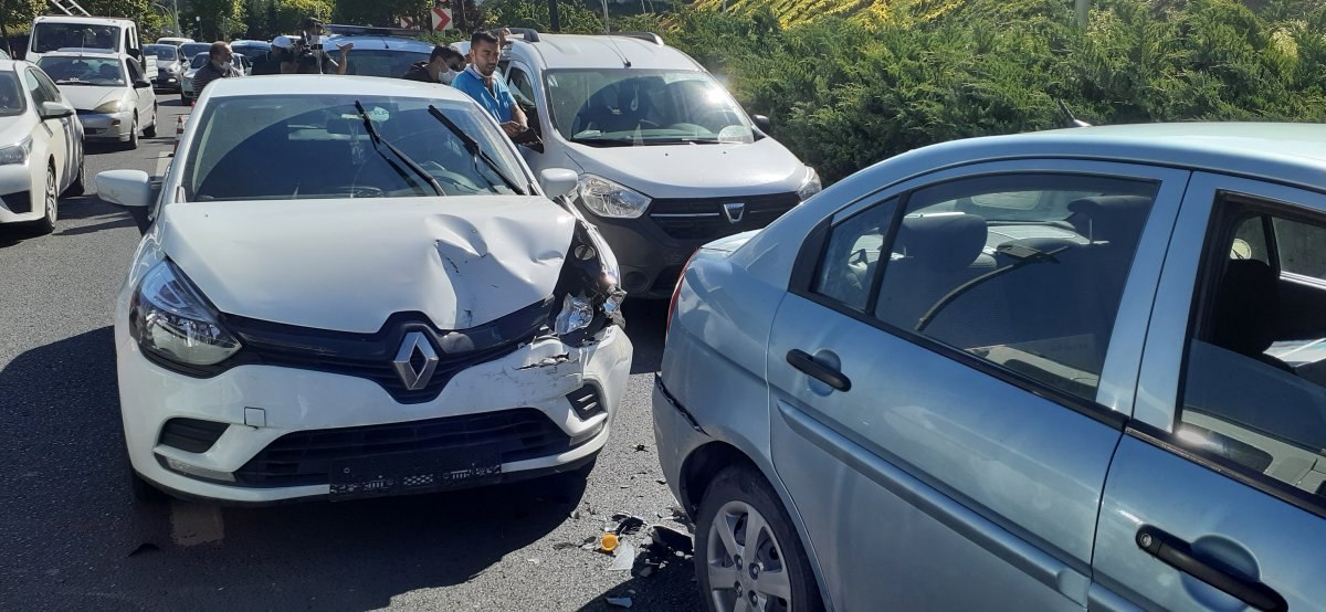 Ankara'da zincirleme kaza; 4 araç birbirine girdi