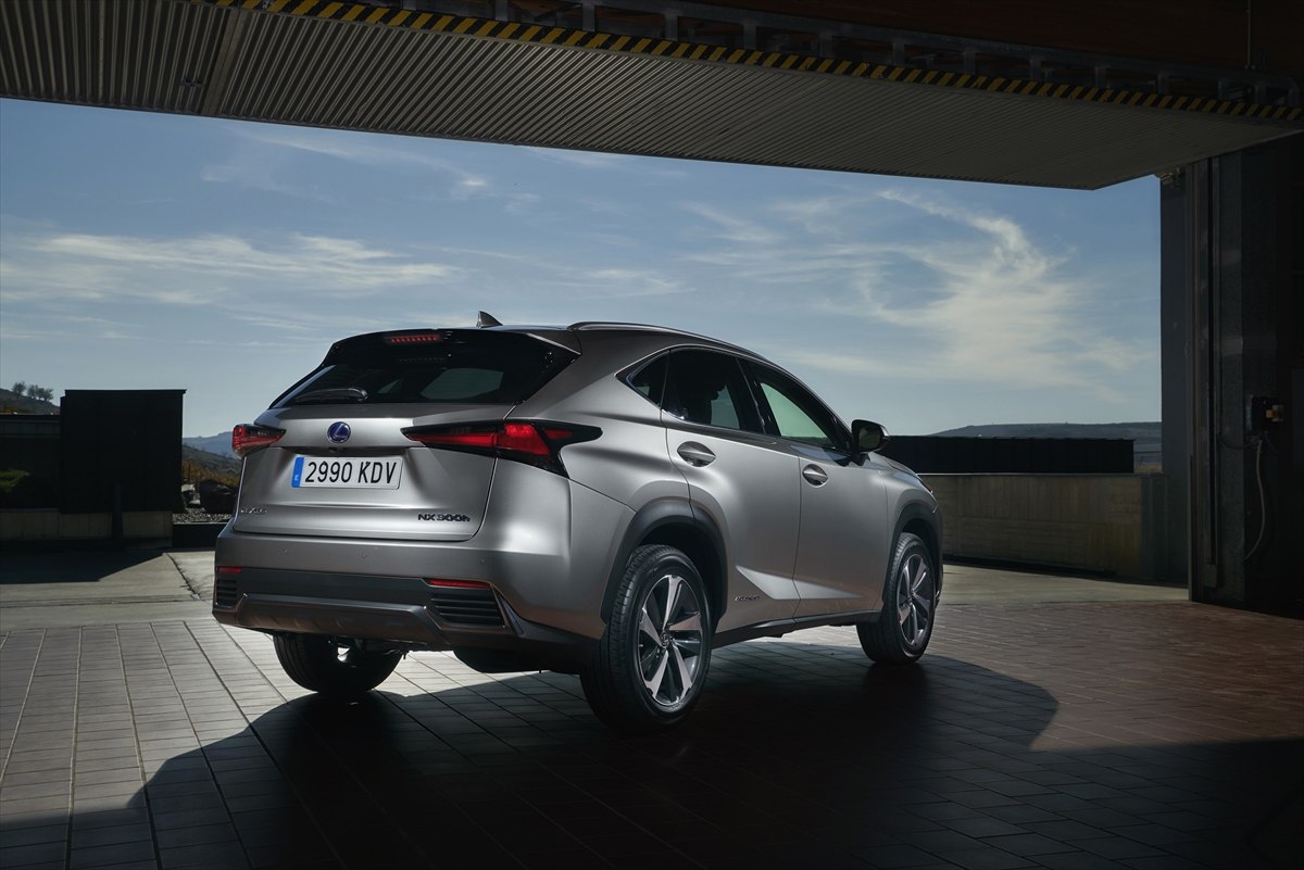 En iyi hibrit otomobil 2020 Lexus NX 300h seçildi