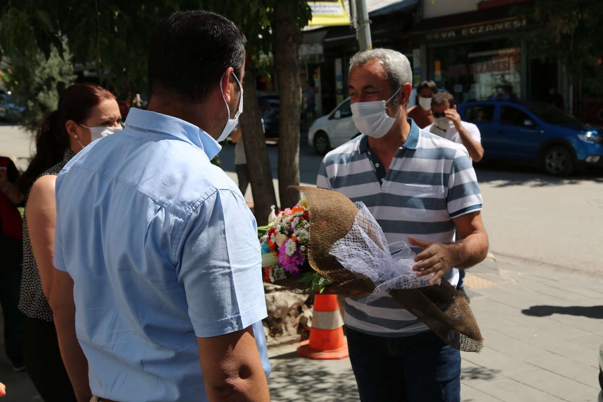 Komünist Başkan, koronayı atlattı