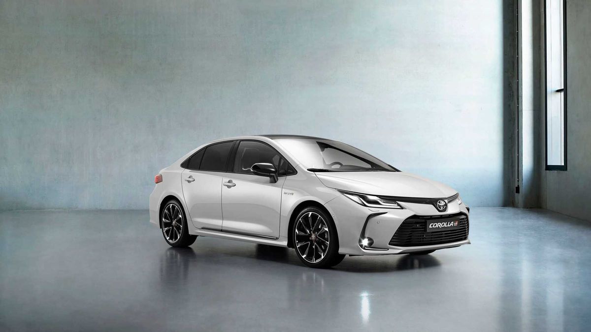 Toyota Corolla'ya GR Sport donanımı eklendi