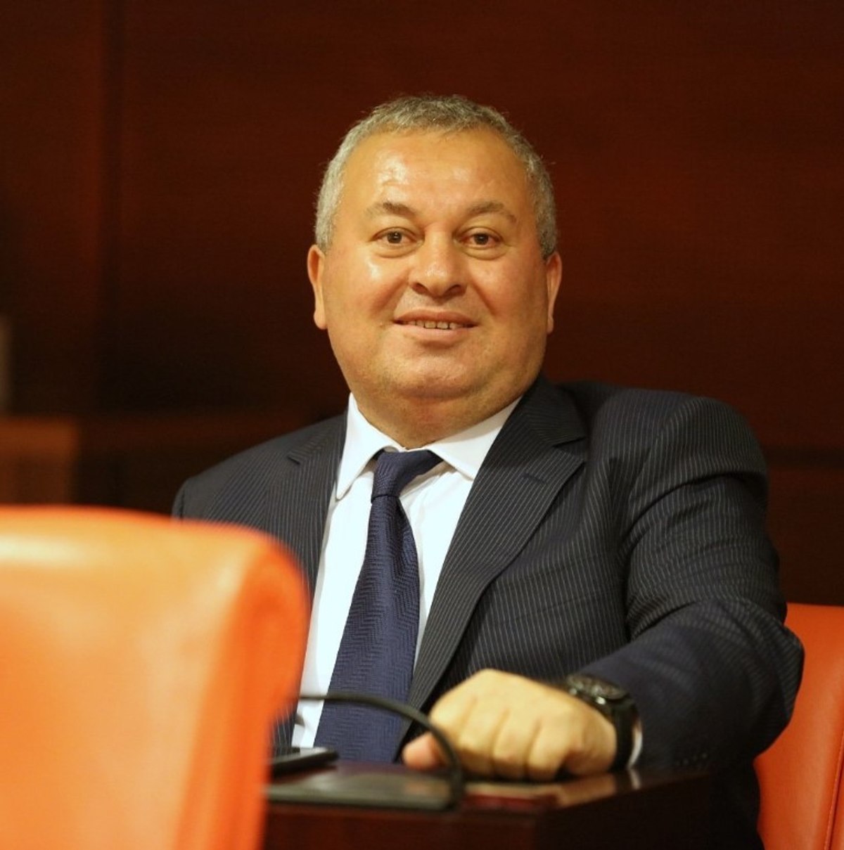 Cemal Enginyurt MHP'den ihraç edildi