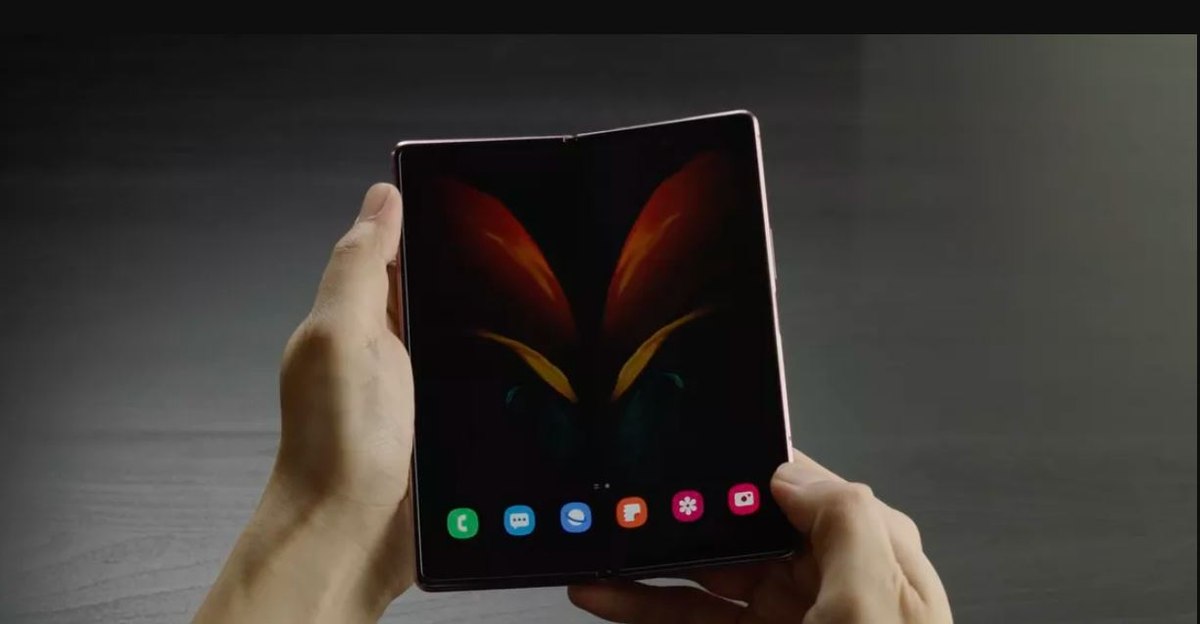 Samsung'un katlanabilir telefonu Galaxy Z Fold 2'nin Türkiye fiyatı belli oldu