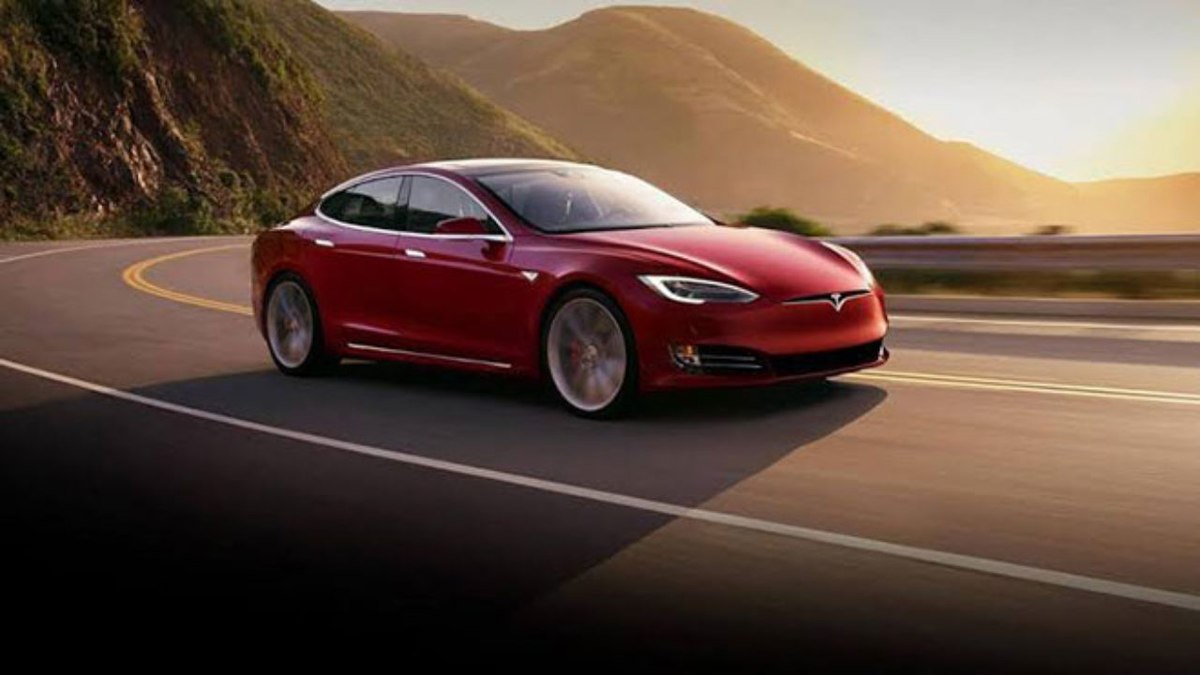 Tesla otomobil siparişleri Çin'de yüzde 25 düştü