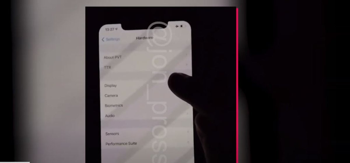 iPhone 12 Pro Max'in ekran ve kamera özellikleri ortaya çıktı