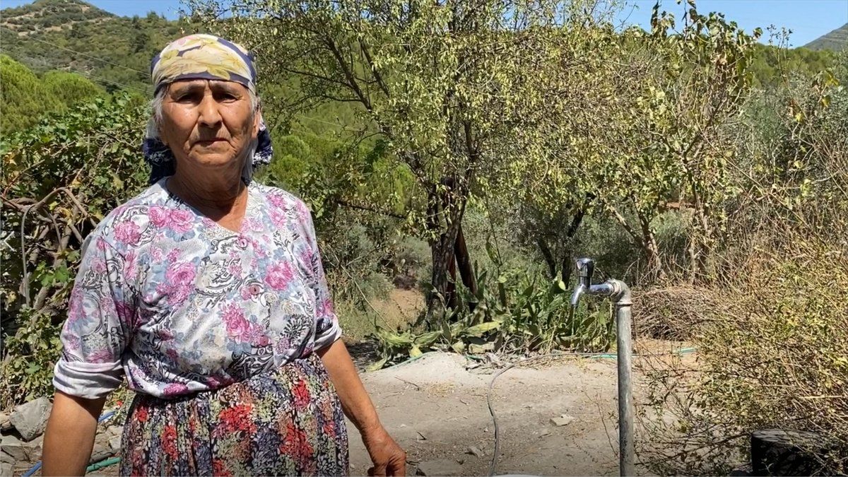 İzmir Tire'de mahalleliler, su kesintilerine tepkili