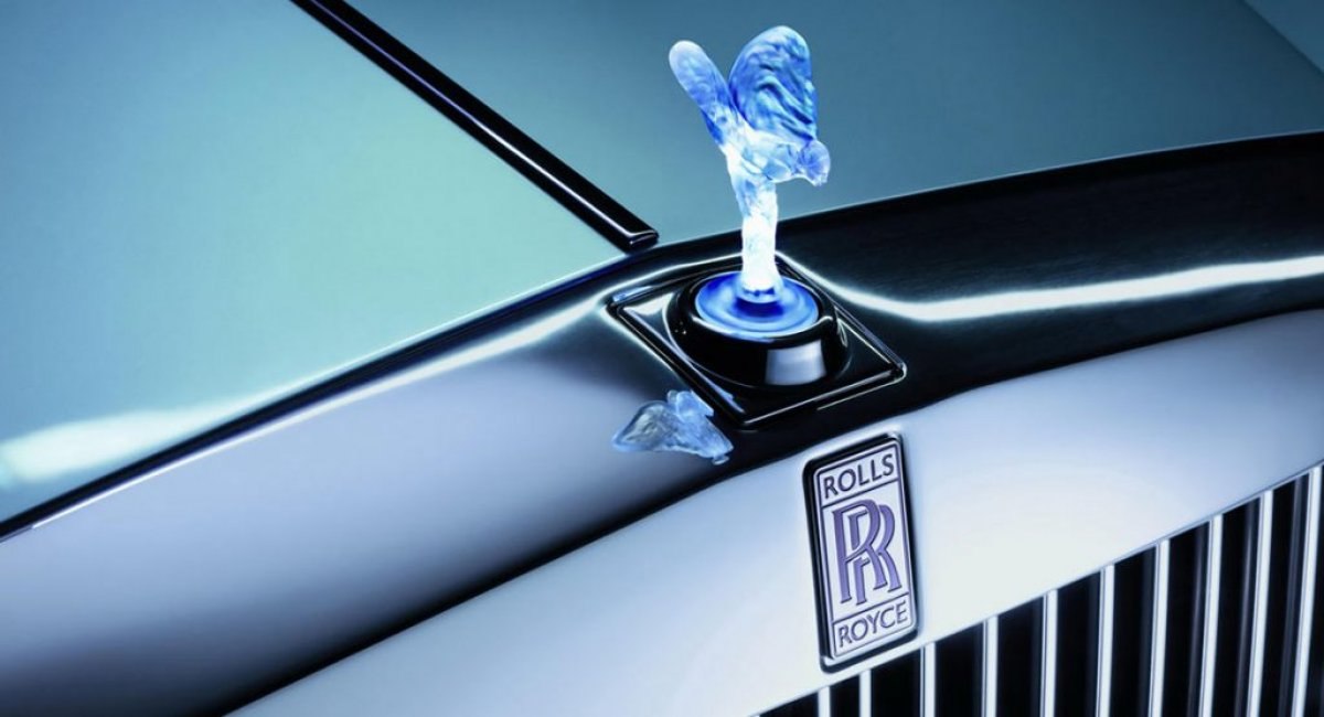 Rolls-Royce'un logosu, ışık kirliliği nedeniyle Avrupa'da yasaklanacak