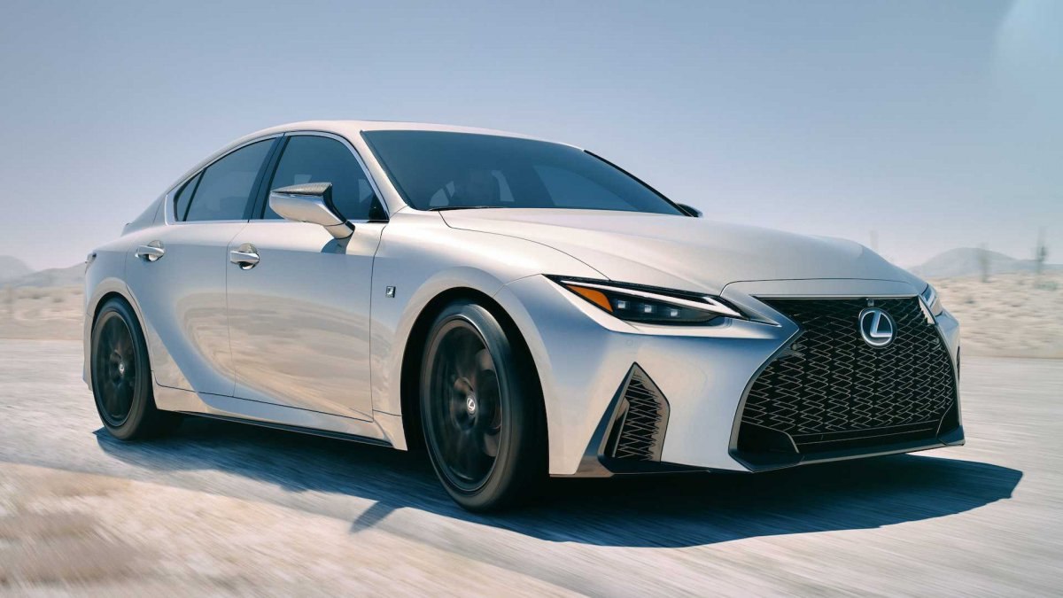 Lexus, 3 modelini Avrupa pazarından çekme kararı aldı