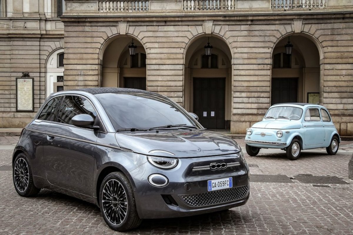 Elektrikli Fiat 500 Avrupa'ya geldi: İşte fiyatı