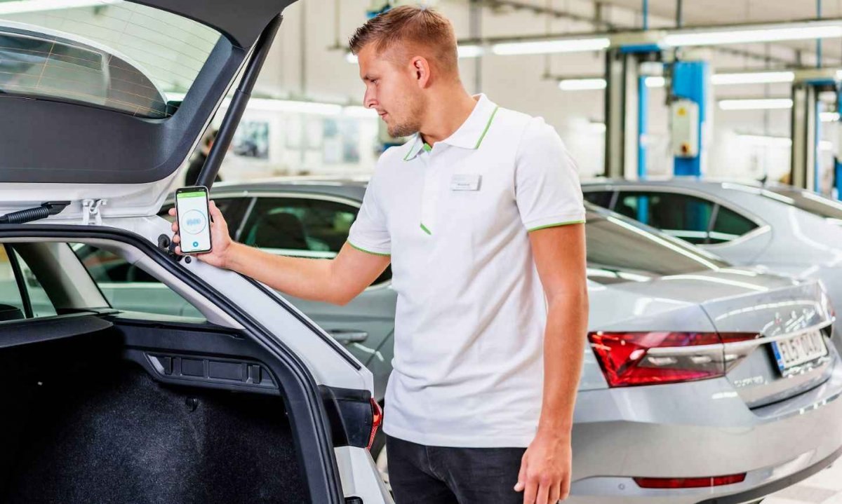 Skoda, aracın sesinden arızayı tespit eden yeni bir teknoloji test ediyor