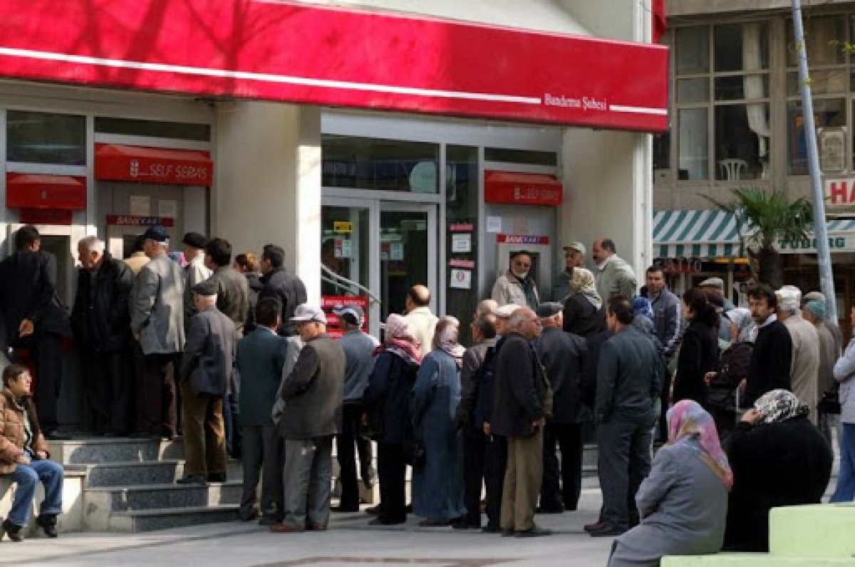 EYT nedir, kimleri kapsıyor? EYT çıkarsa kimler emekli olacak? EYT'de son durum