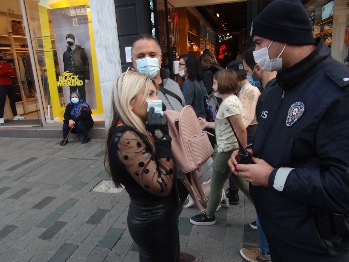 İstiklal Caddesi'nde koronavirüs denetimleri