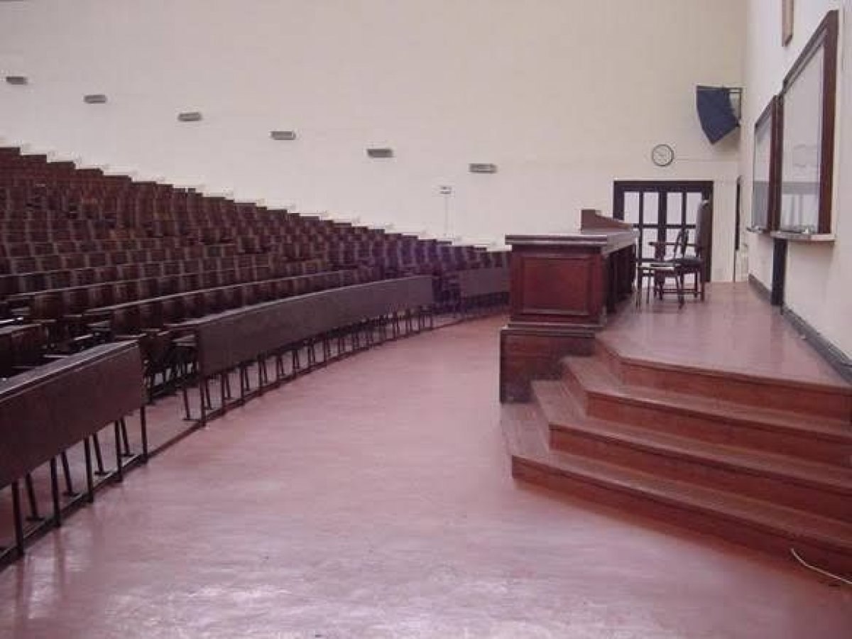 YÖK, korona aşısında öncelik istedi