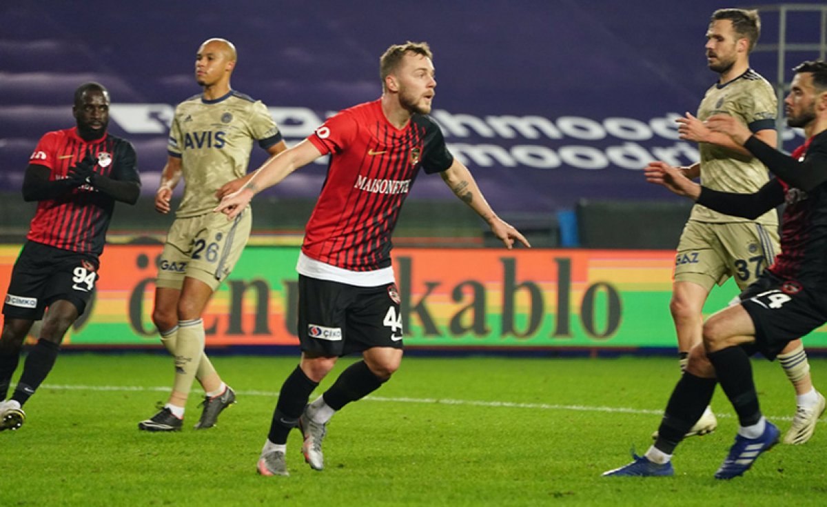 Fenerbahçe, Gaziantep'e de mağlup oldu
